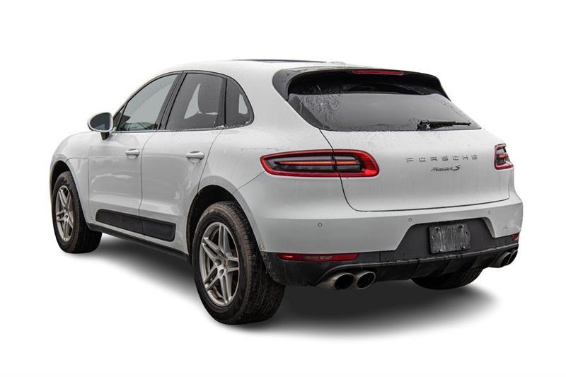 2016 Porsche Macan - Image 10