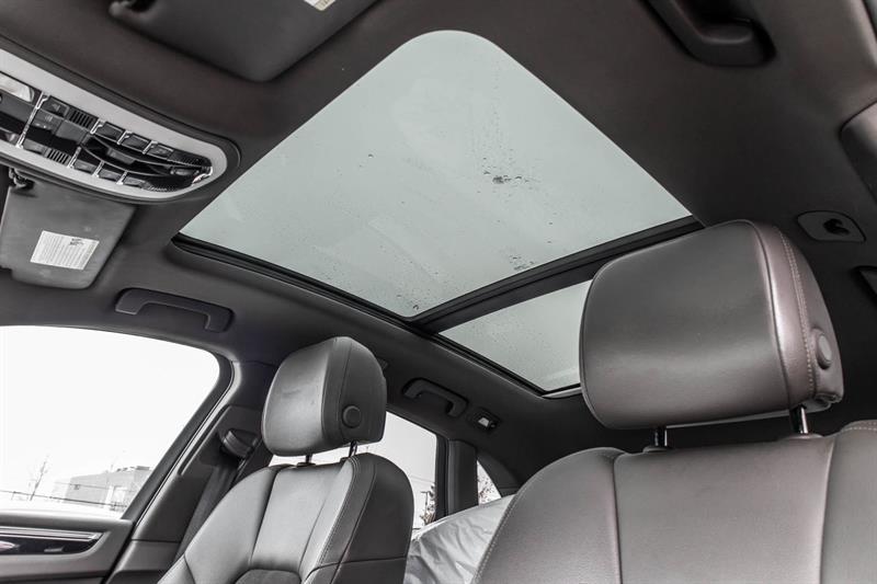 2016 Porsche Macan - Image 33