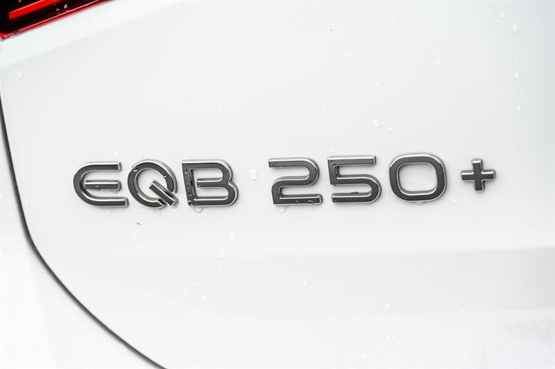 2024 Mercedes-Benz EQB - Image 13