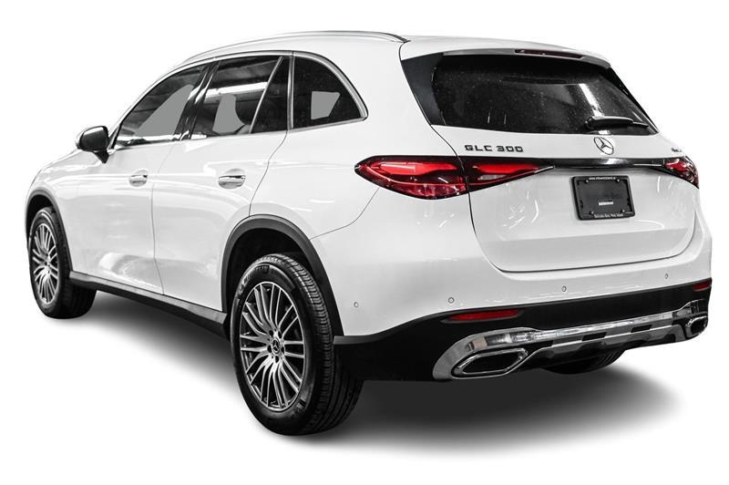 2023 Mercedes-Benz GLC - Image 10