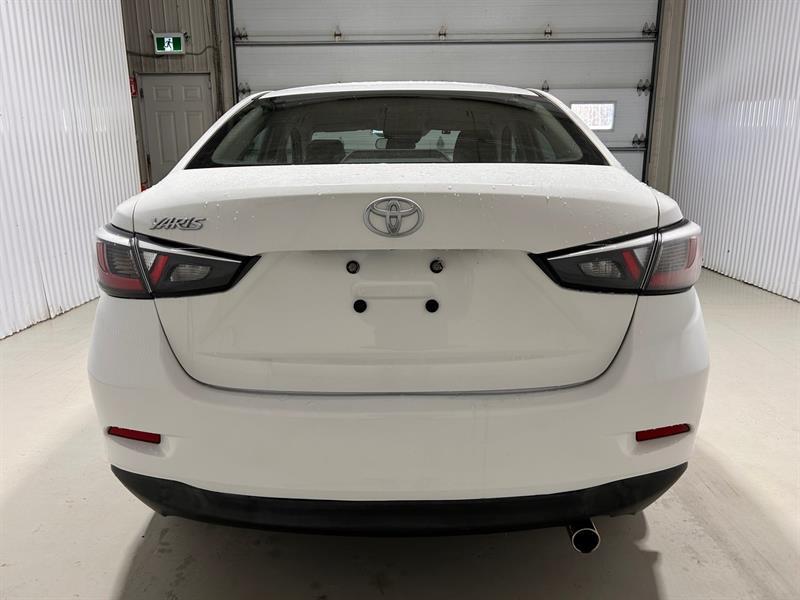 2018 Toyota Yaris - Image 8