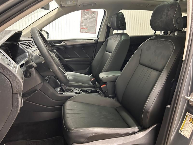 2023 Volkswagen Tiguan - Image 13