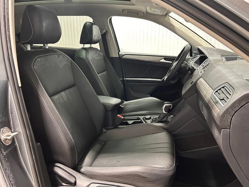 2023 Volkswagen Tiguan - Image 18