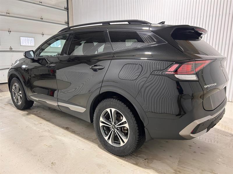 2023 Kia Sportage - Image 8