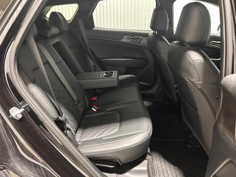 2023 Kia Sportage - Image 17