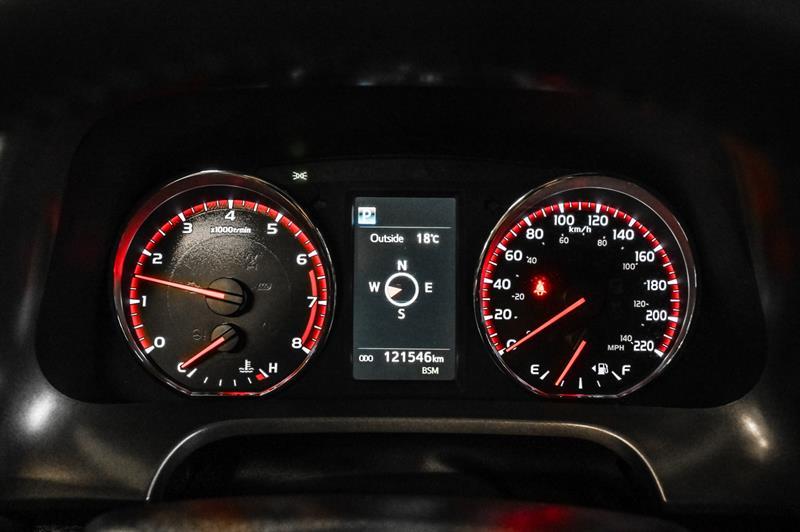 2017 Toyota RAV4 - Image 25