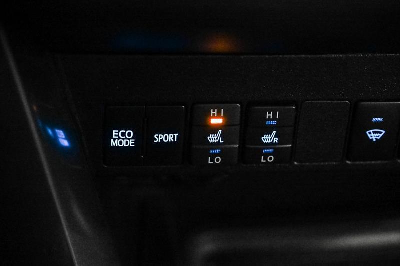 2017 Toyota RAV4 - Image 27