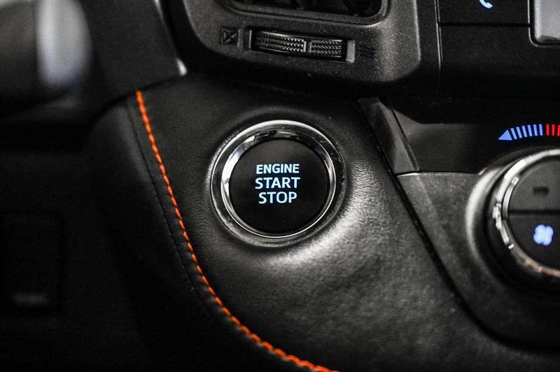 2017 Toyota RAV4 - Image 28