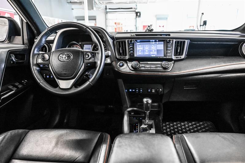 2017 Toyota RAV4 - Image 33