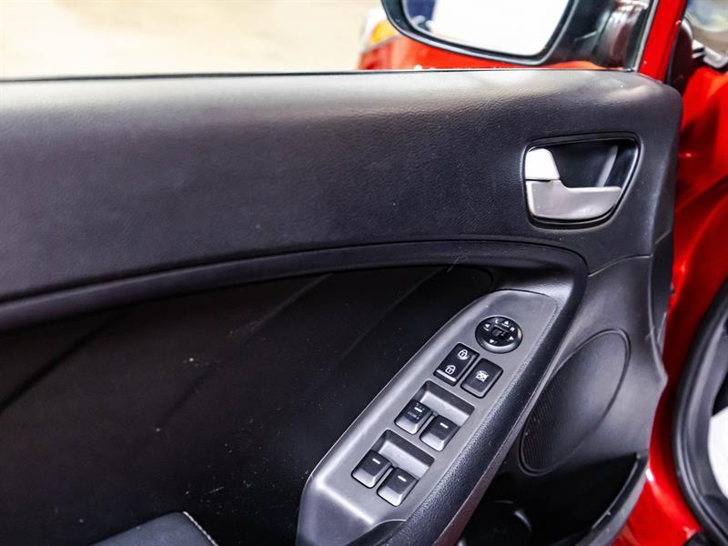 2017 Kia Forte - Image 11