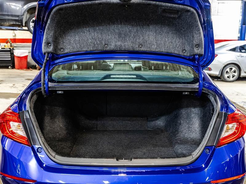 2022 Honda Accord - Image 15