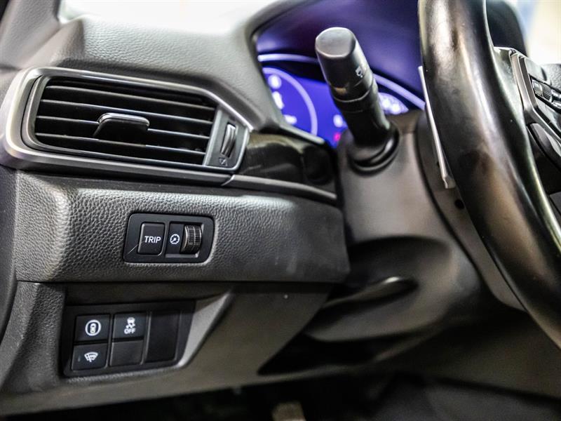 2022 Honda Accord - Image 21