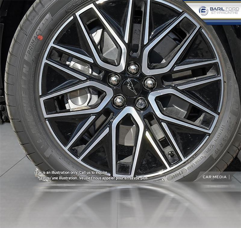 Ford Mustang Mach-e 6