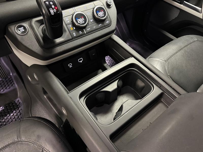 land rover Defender 2023 - 26