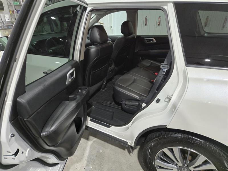 nissan Pathfinder 2020 - 21