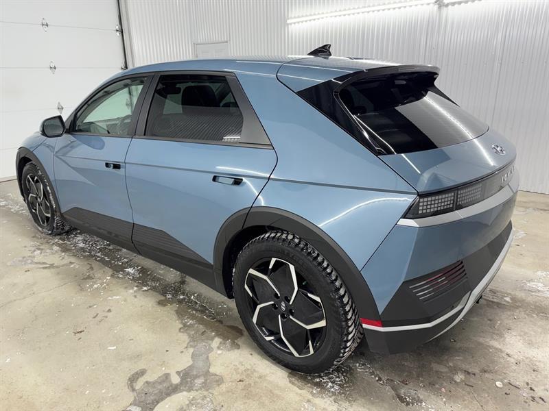 2022 Hyundai Ioniq - Image 5