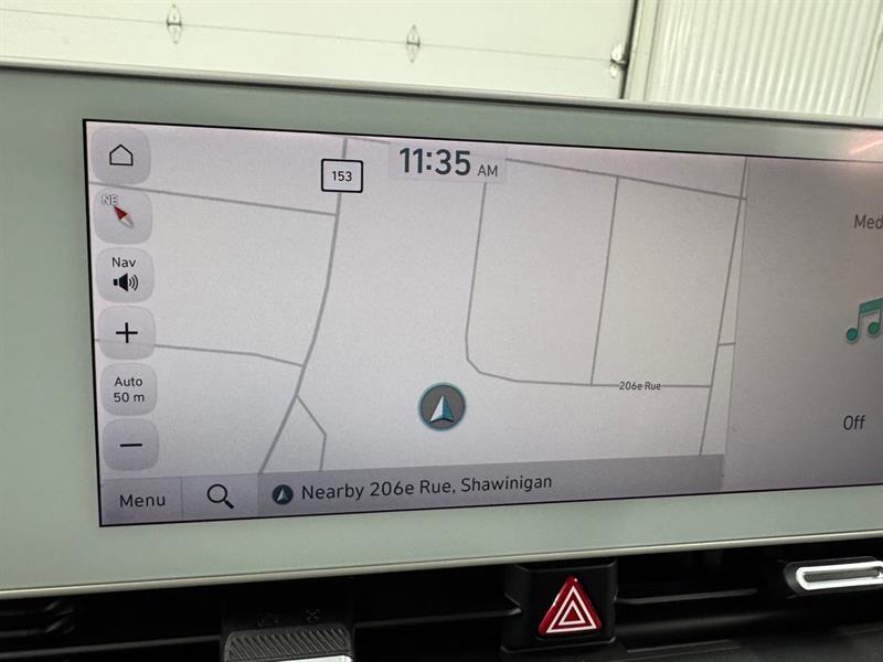 2022 Hyundai Ioniq - Image 11