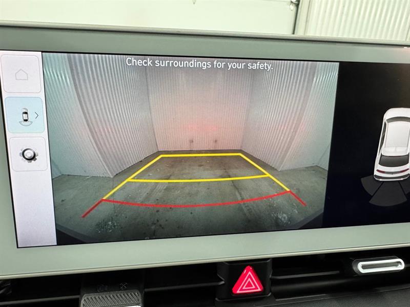 2022 Hyundai Ioniq - Image 13