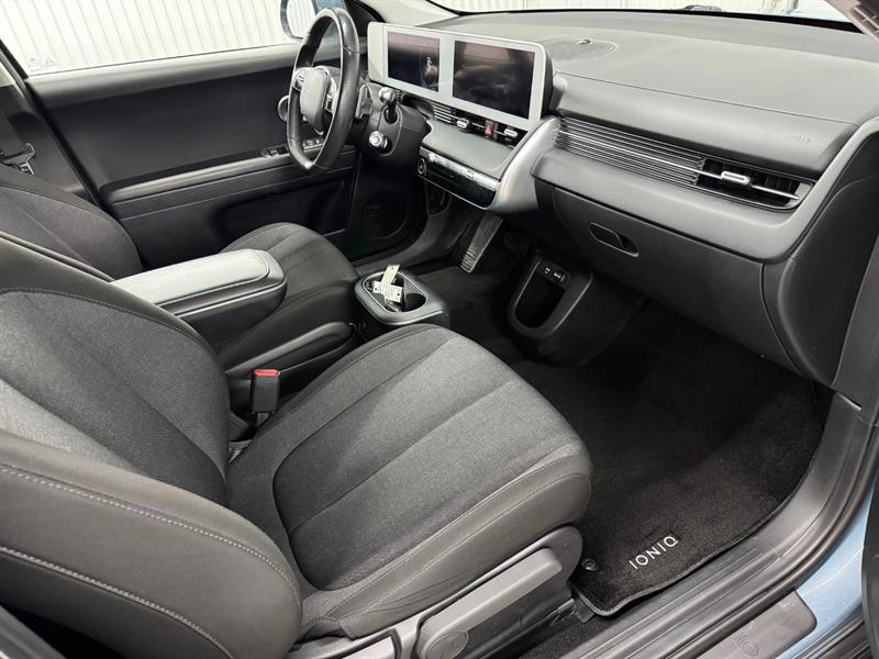 2022 Hyundai Ioniq - Image 25