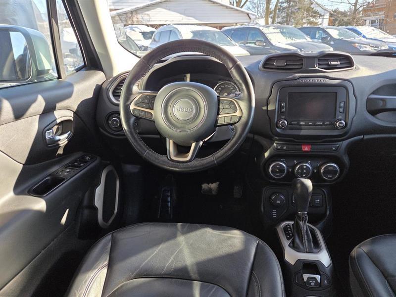 2017 Jeep Renegade - Image 14