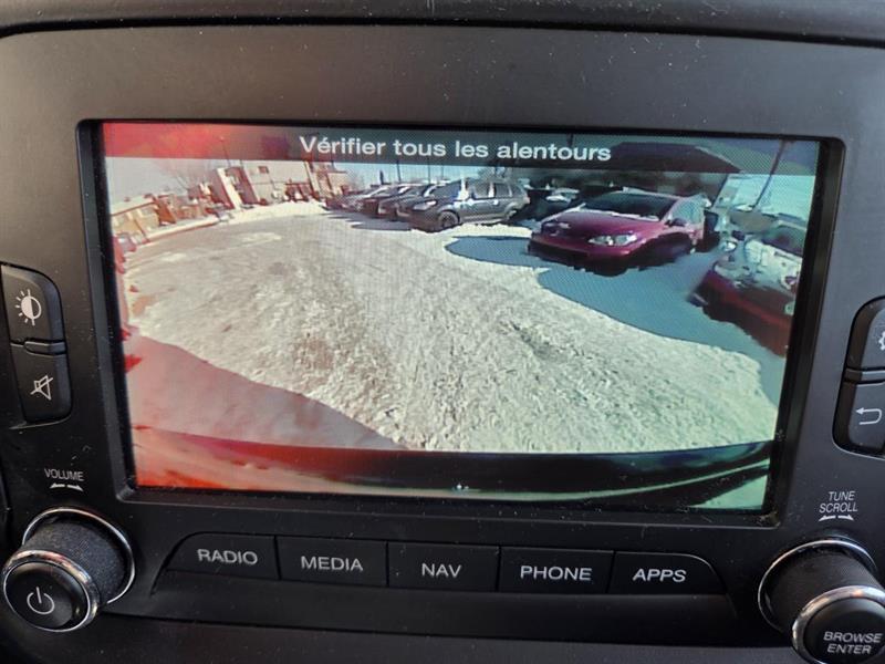 2017 Jeep Renegade - Image 24