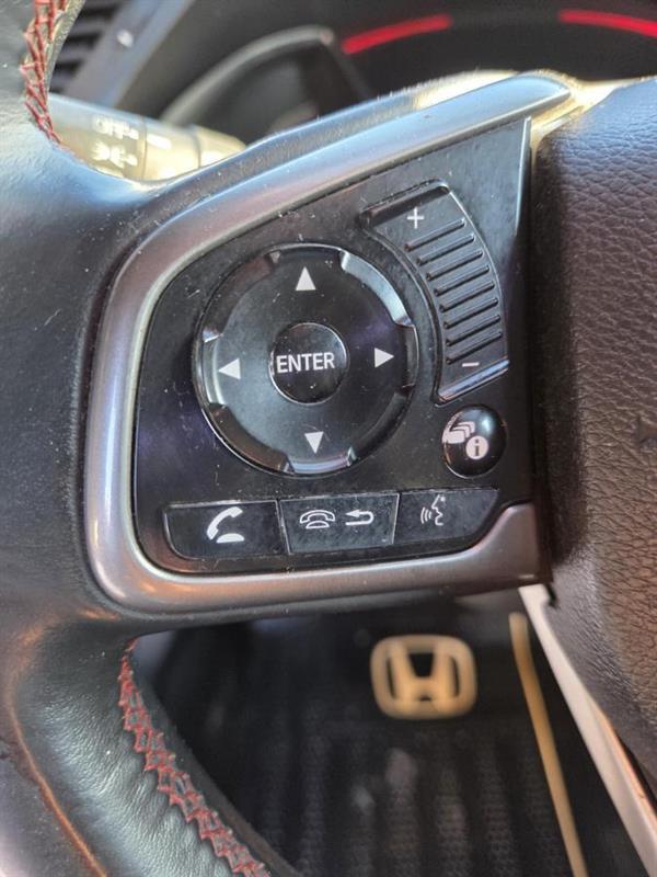 2018 Honda Civic - Image 19