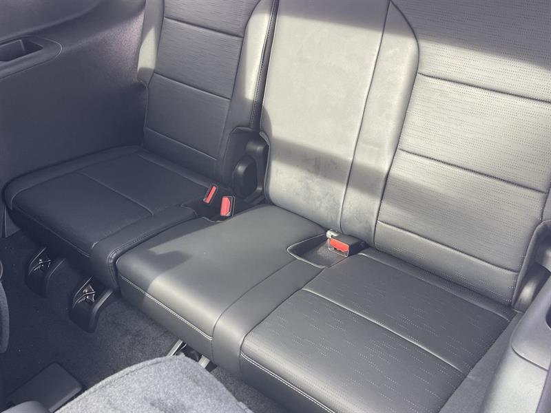 buick Enclave 2025 - 32