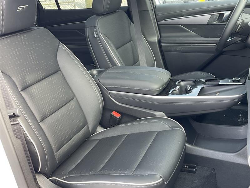 buick Enclave 2025 - 34