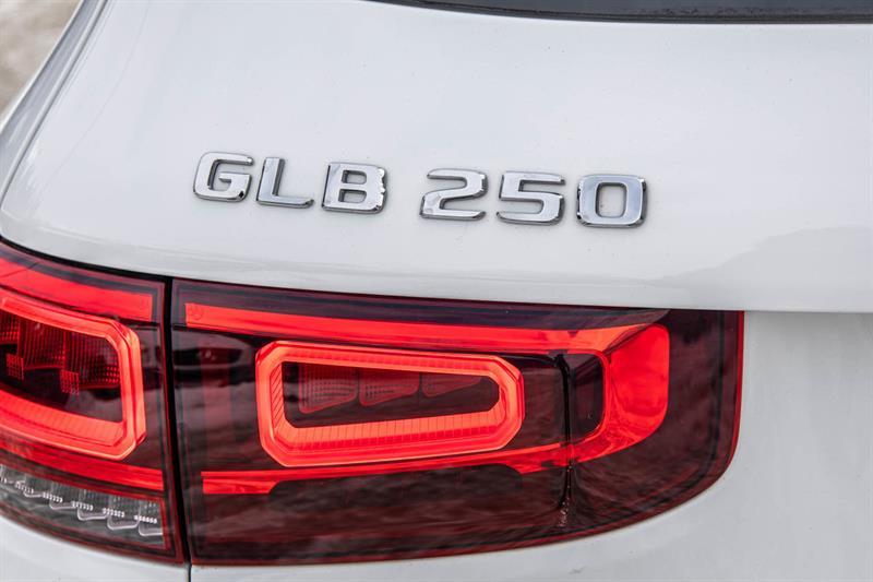 2022 Mercedes-Benz GLB - Image 14