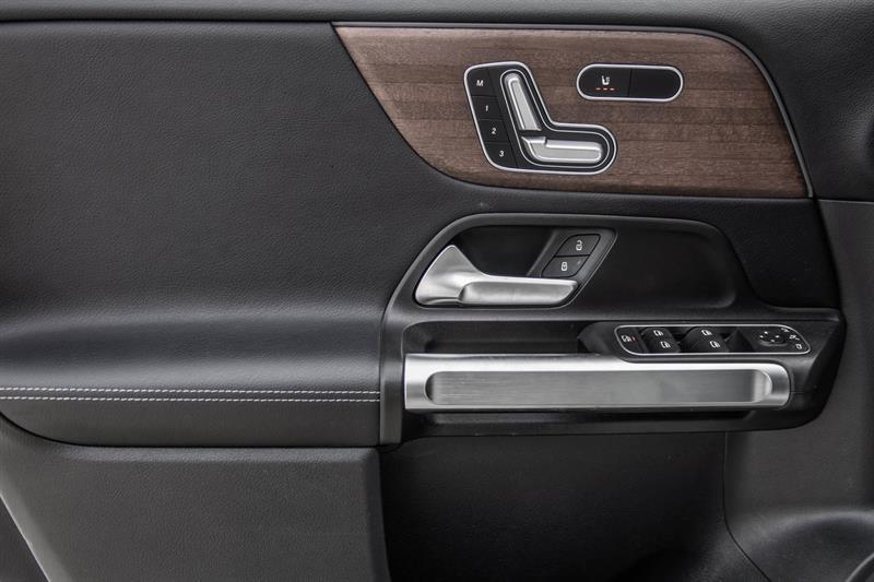 2022 Mercedes-Benz GLB - Image 19