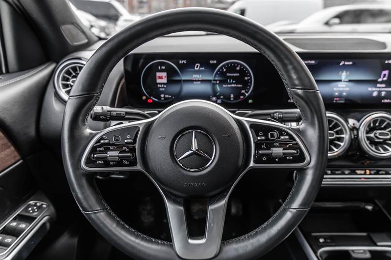 2022 Mercedes-Benz GLB - Image 23