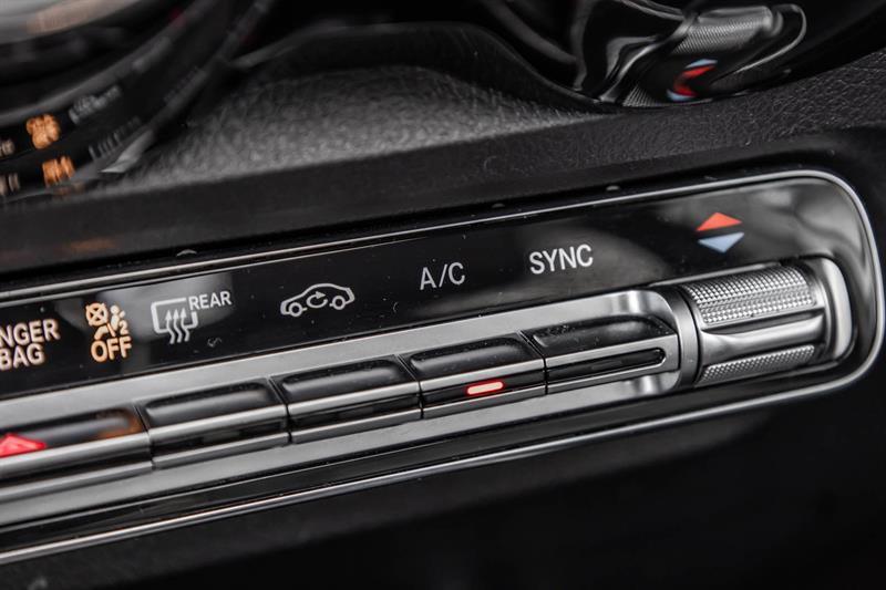 2022 Mercedes-Benz GLB - Image 31