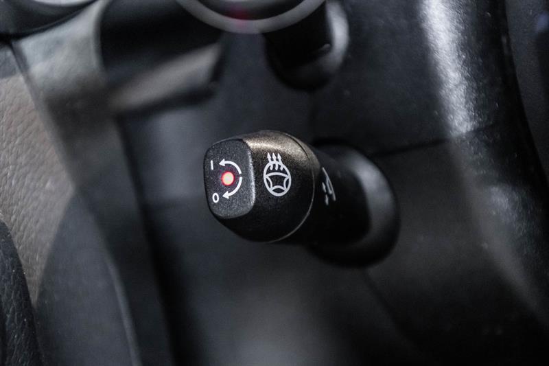 2021 Mercedes-Benz GLC - Image 25