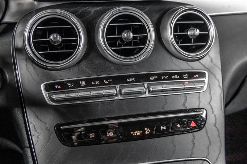 2021 Mercedes-Benz GLC - Image 32