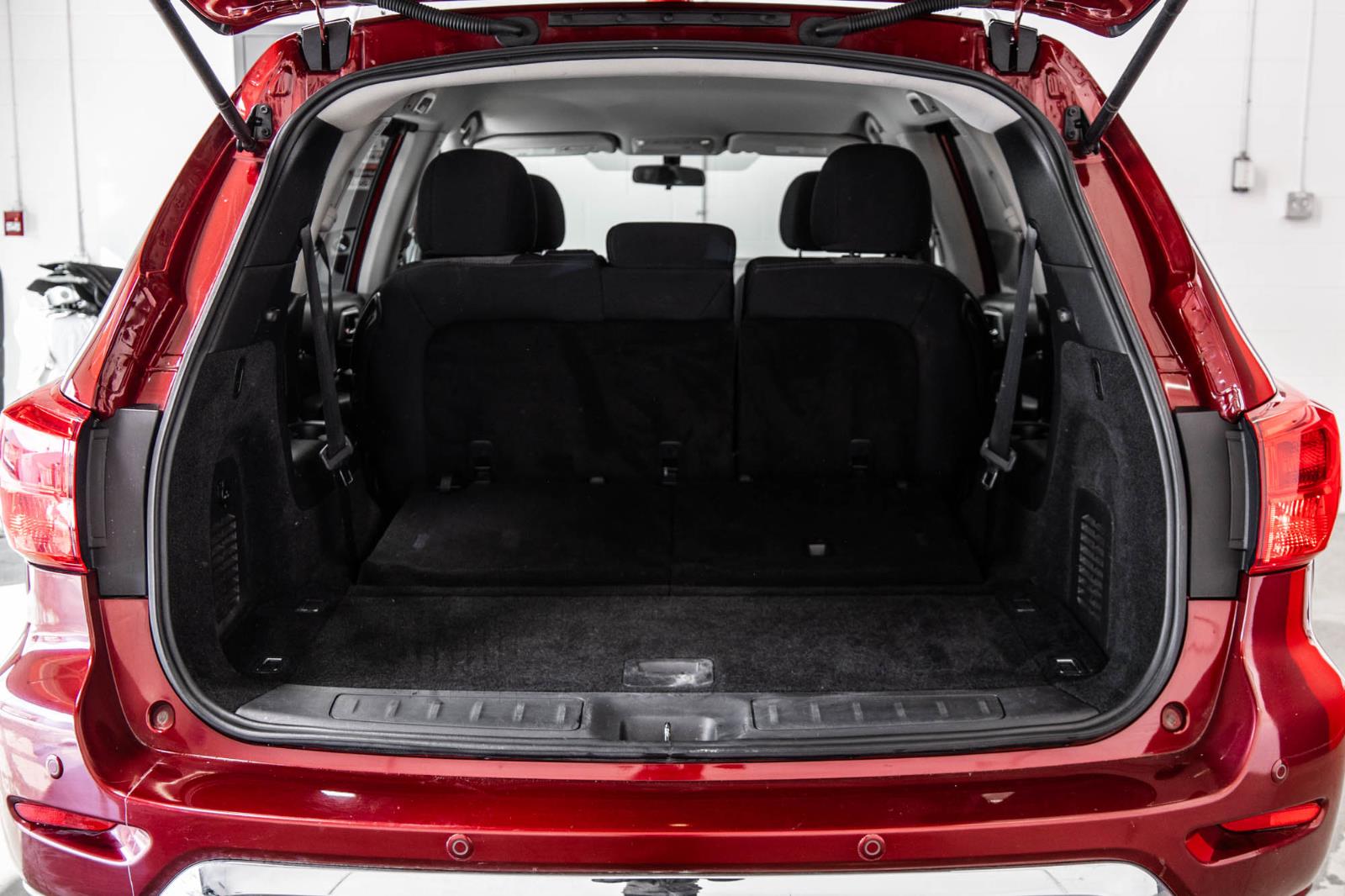 nissan Pathfinder 2019 - 19