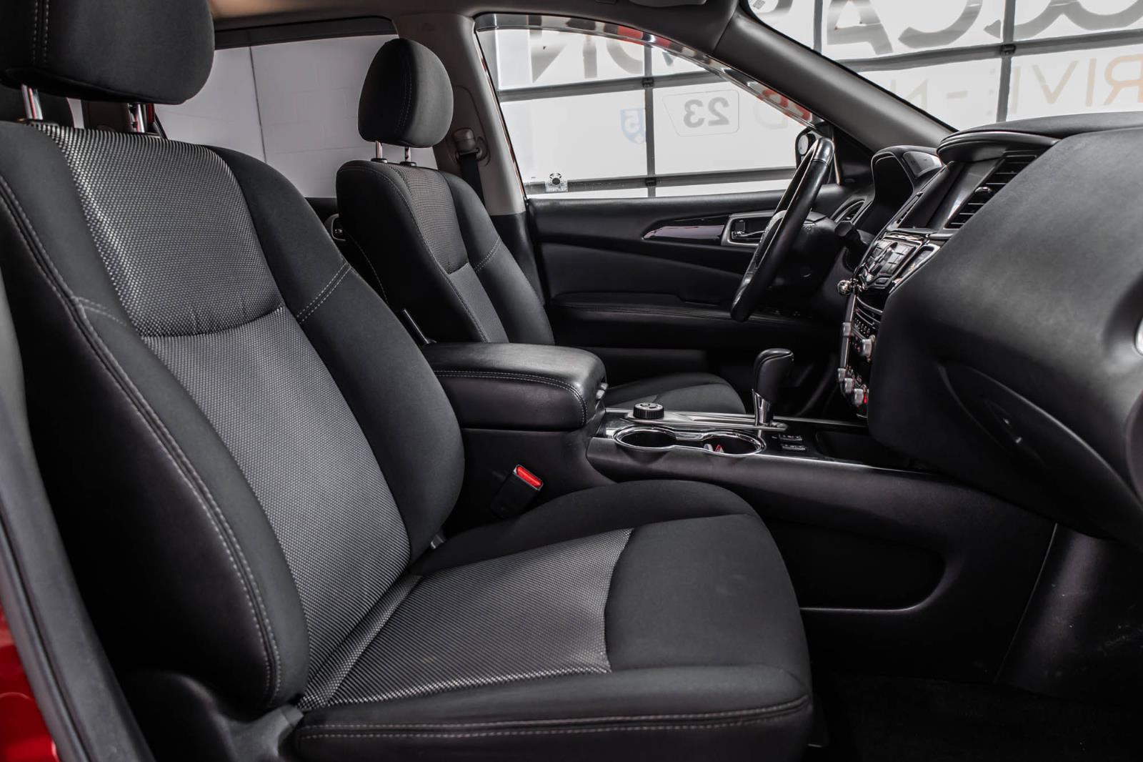 nissan Pathfinder 2019 - 44