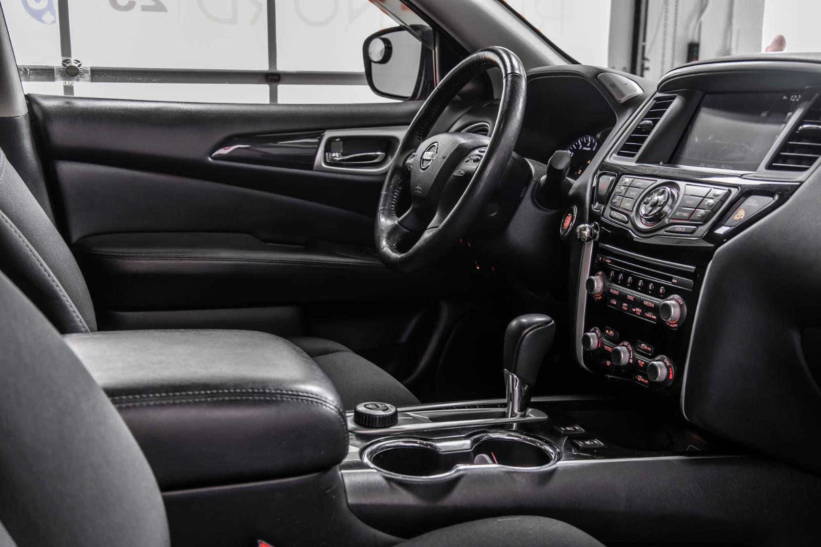 nissan Pathfinder 2019 - 45