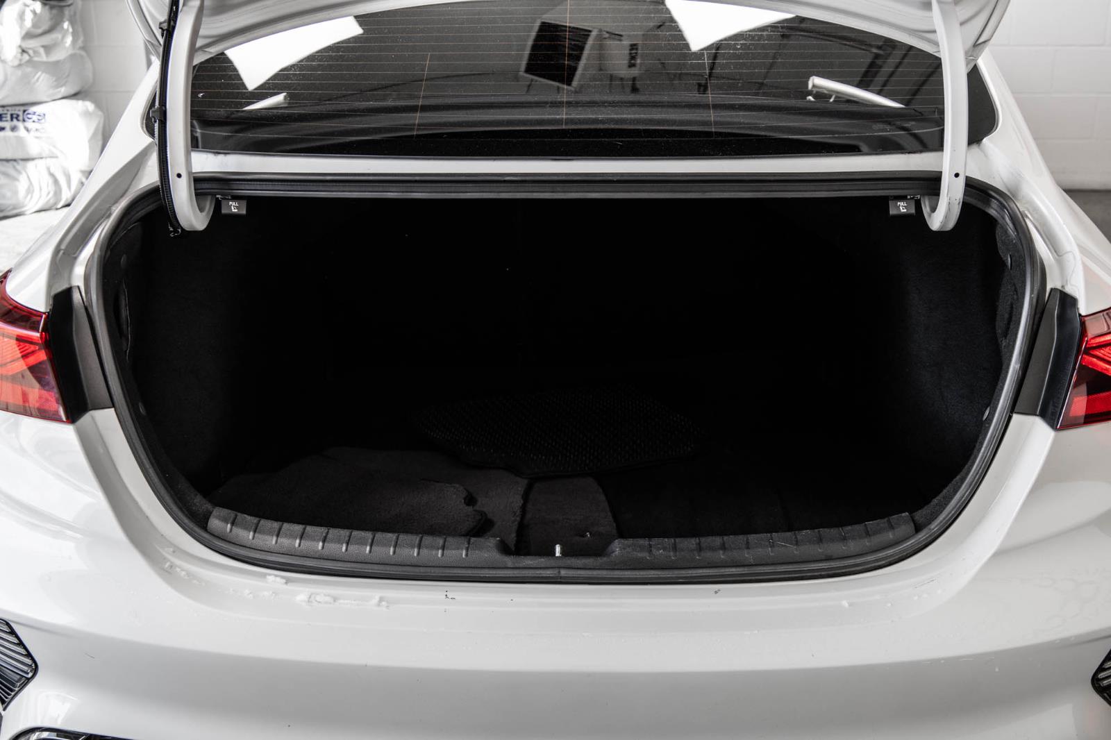 kia Forte 2022 - 18