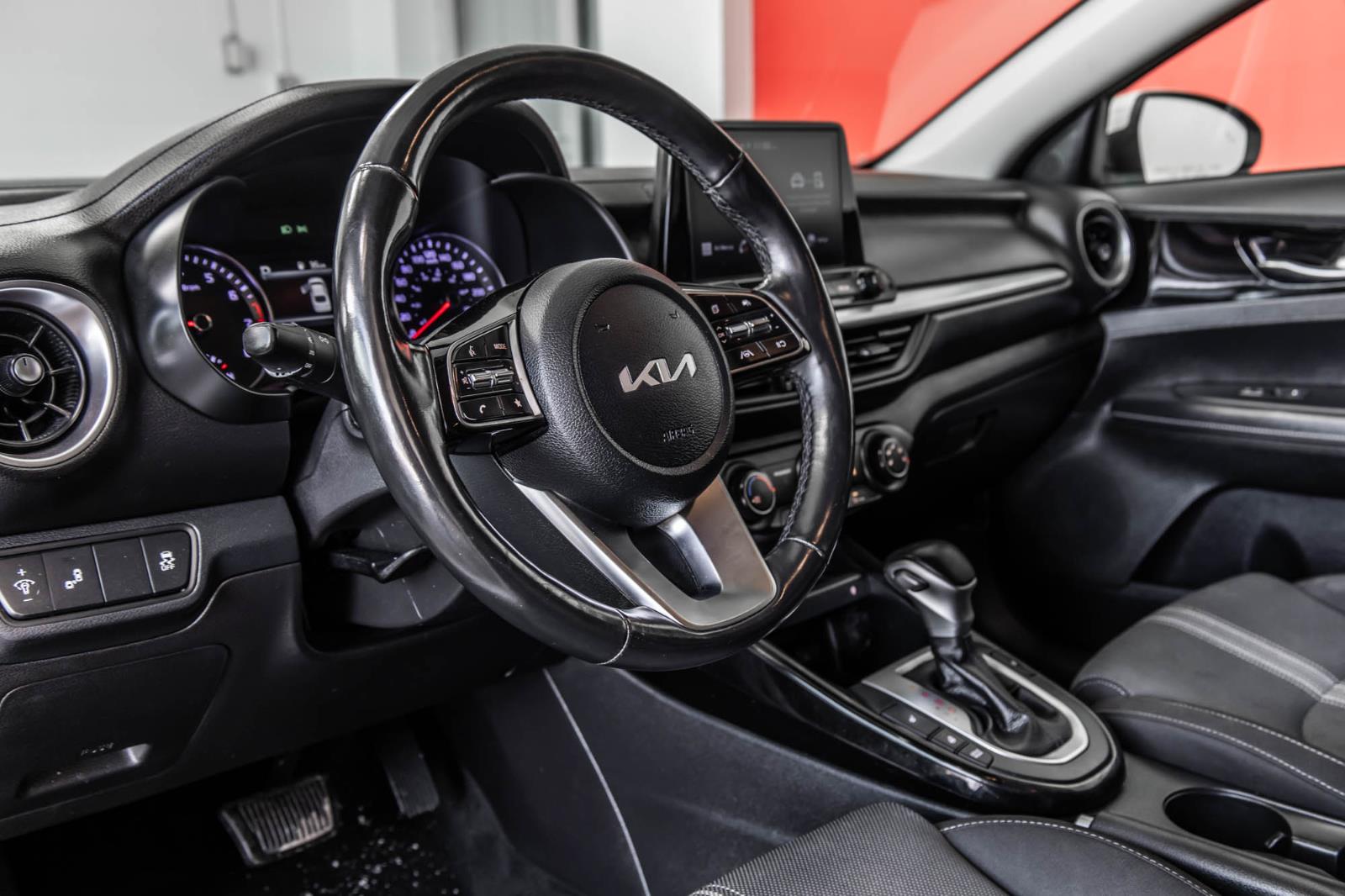kia Forte 2022 - 21