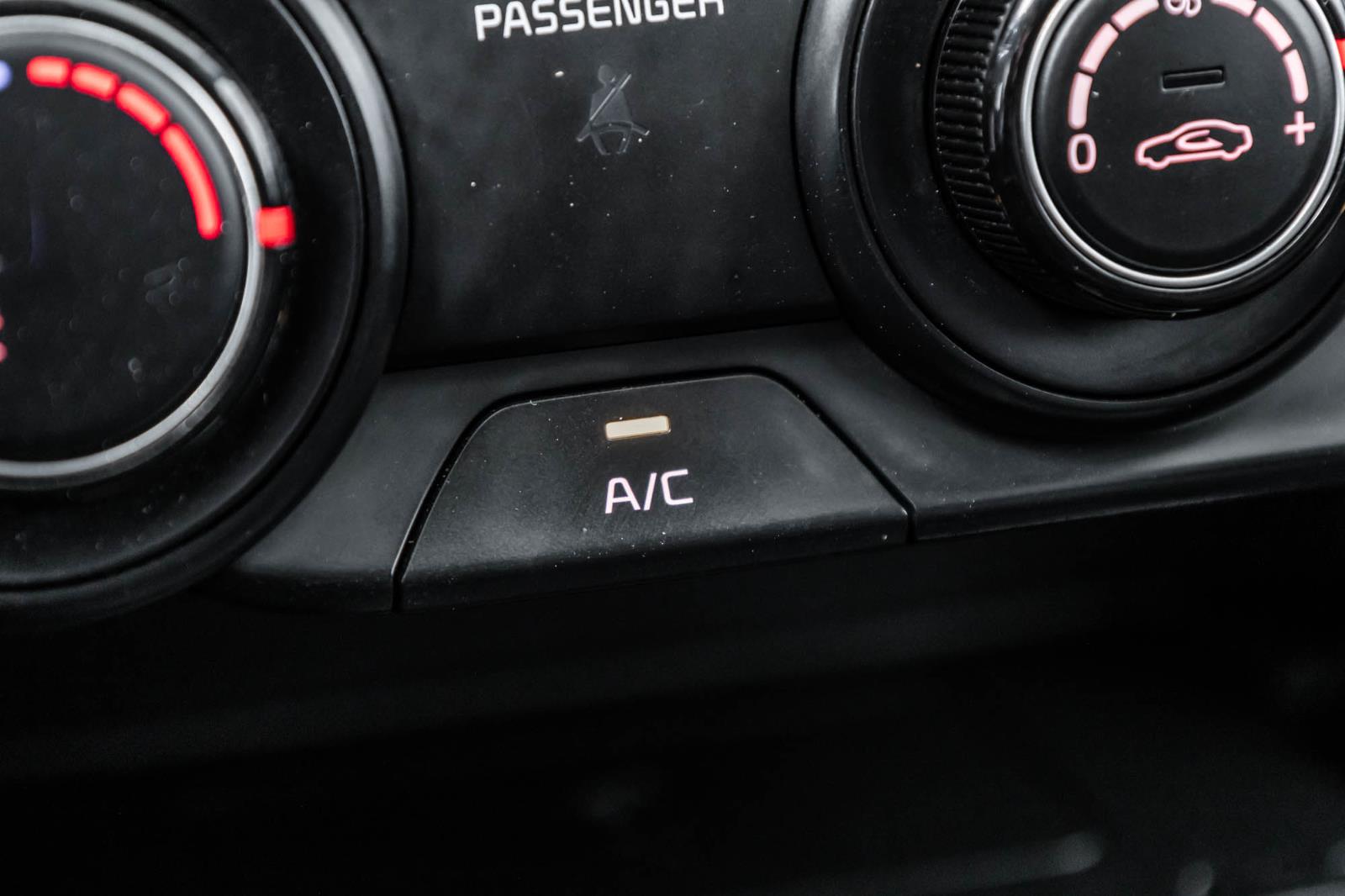 kia Forte 2022 - 29