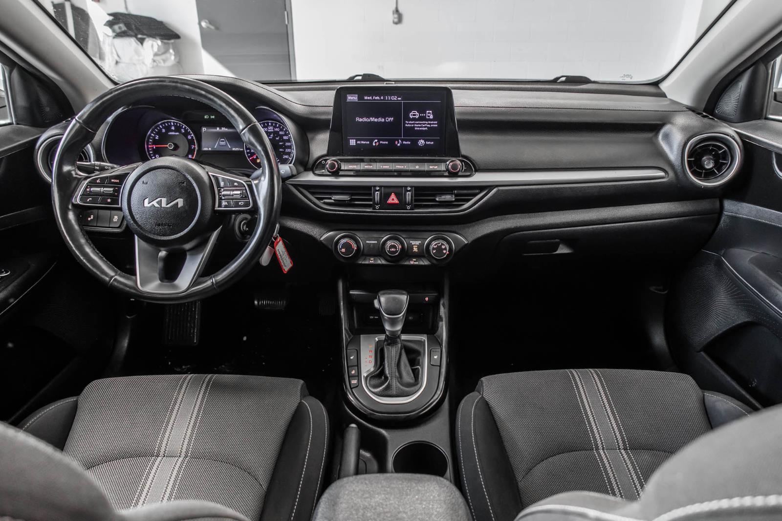 kia Forte 2022 - 34