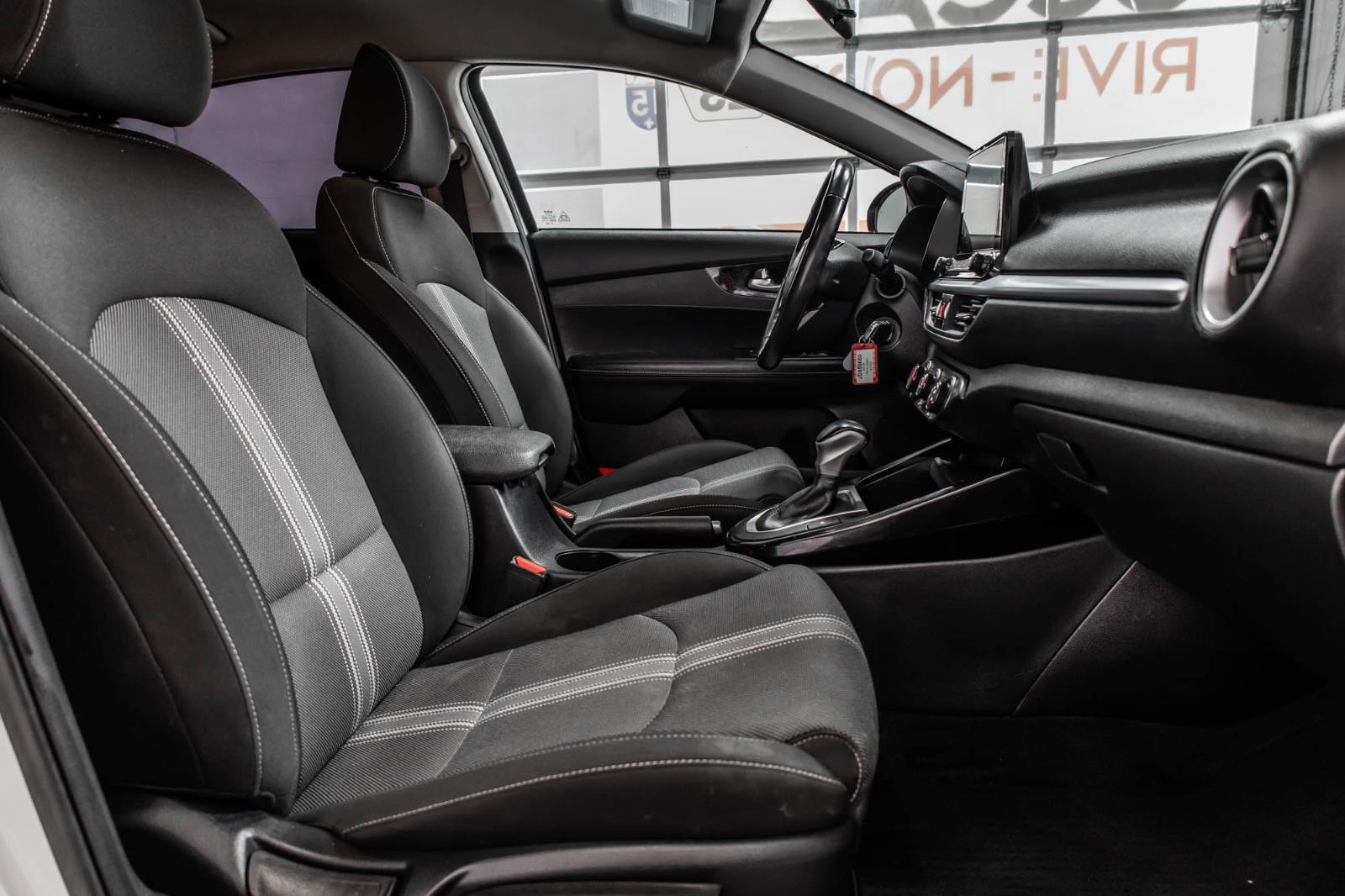 kia Forte 2022 - 37