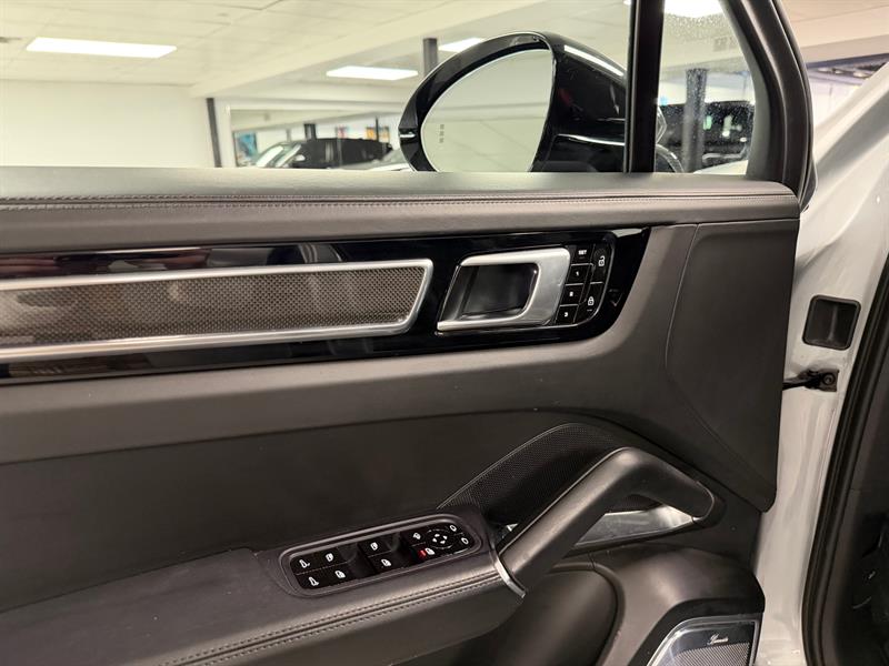 porsche Cayenne 2020 - 12