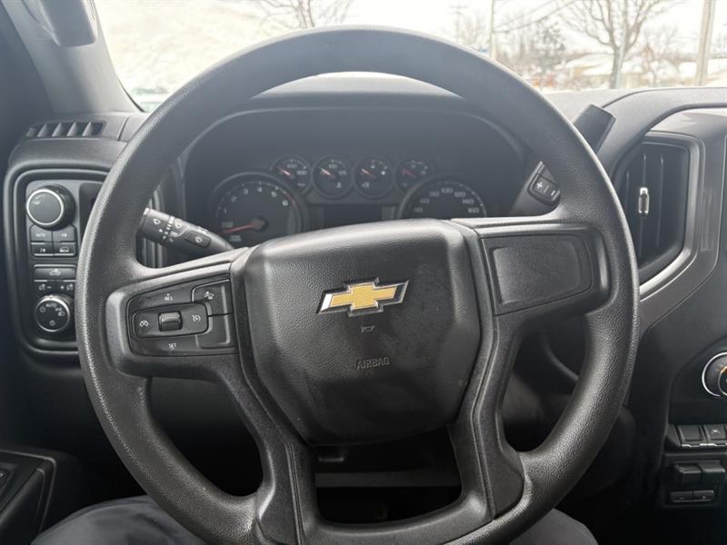 chevrolet Silverado 1500 2023 - 11