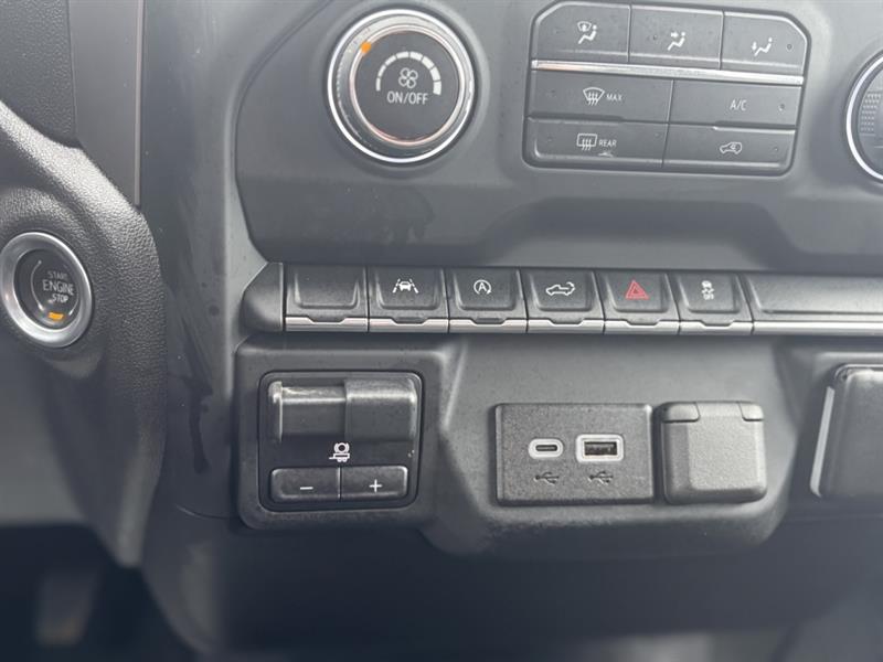 chevrolet Silverado 1500 2023 - 16
