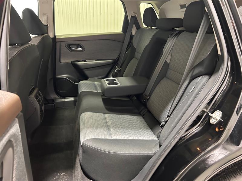 nissan Rogue 2023 - 16