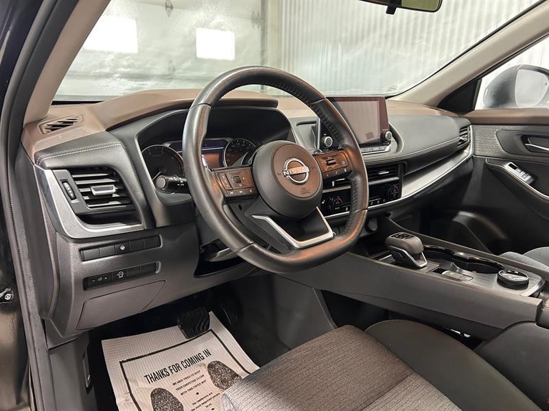2023 Nissan Rogue - Image 11