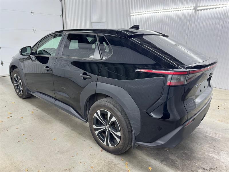 2023 Toyota BZ4X - Image 8