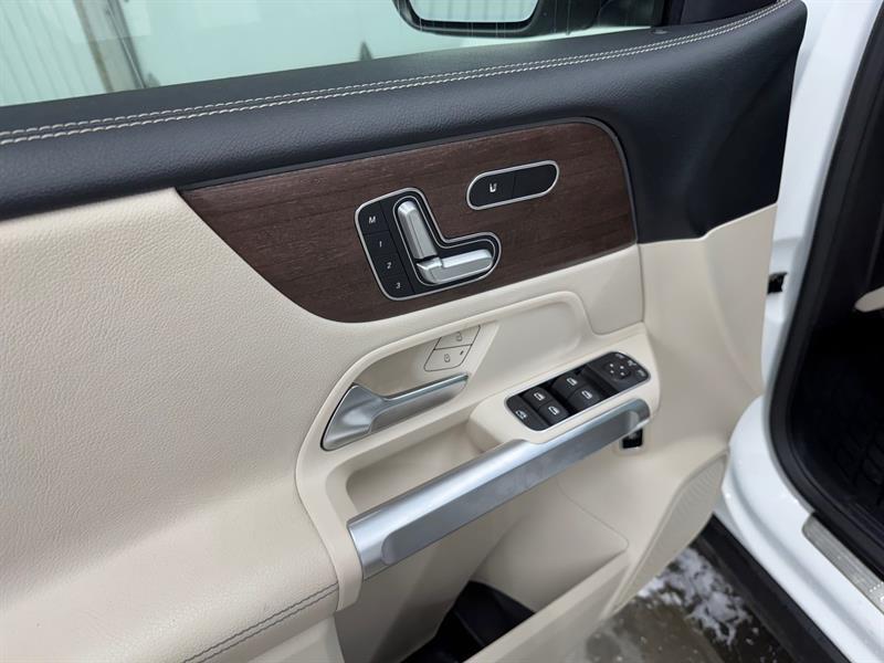 2020 Mercedes-Benz GLB - Image 11