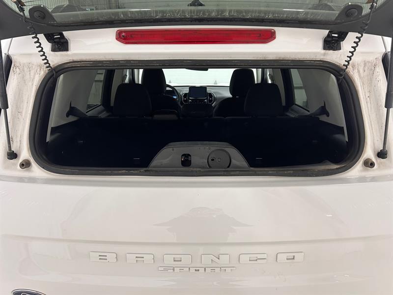 2023 Ford Bronco - Image 11